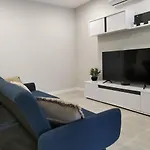 Amazing Tower 3 Castle Flat With Balcony Apartamento