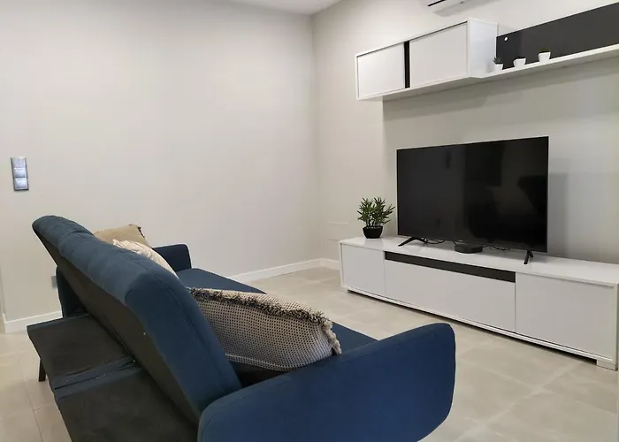 Amazing Tower 3 Castle Flat With Balcony Apartment